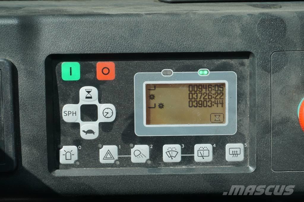Toyota 8FBMT35 Electric forklift trucks