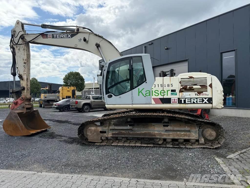 Terex TC225LC Crawler excavators