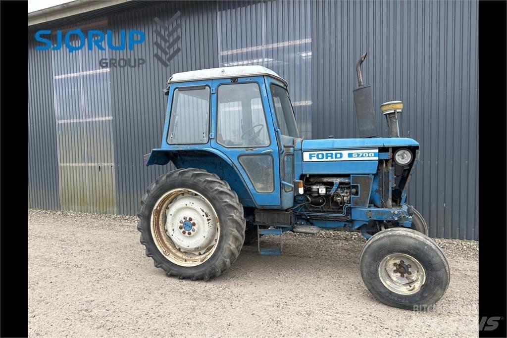 Ford 6700 Tractors