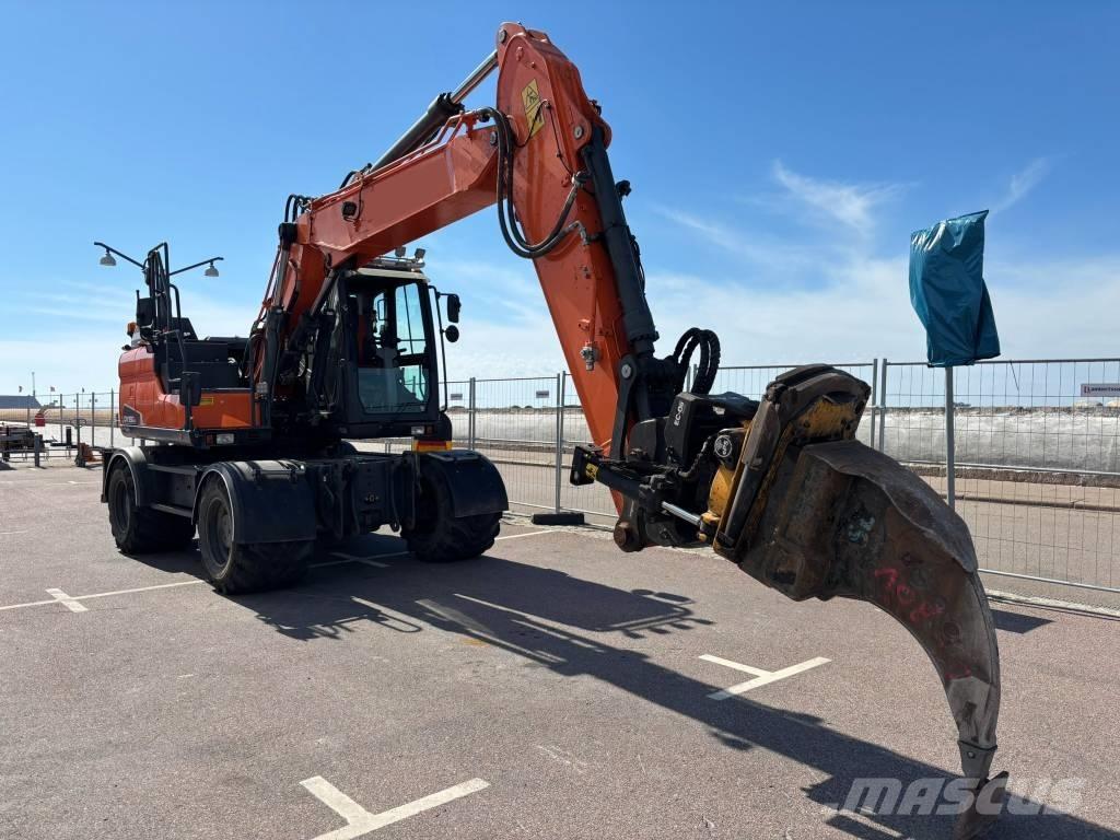 Doosan DX 160 W Wheeled excavators