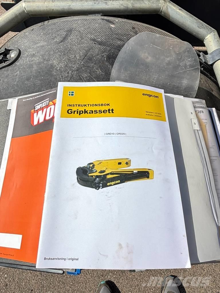 Doosan DX 160 W Wheeled excavators