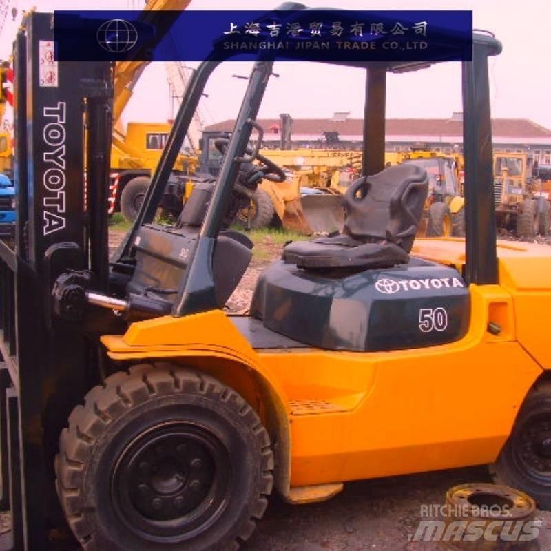 Toyota FD 50 Diesel trucks