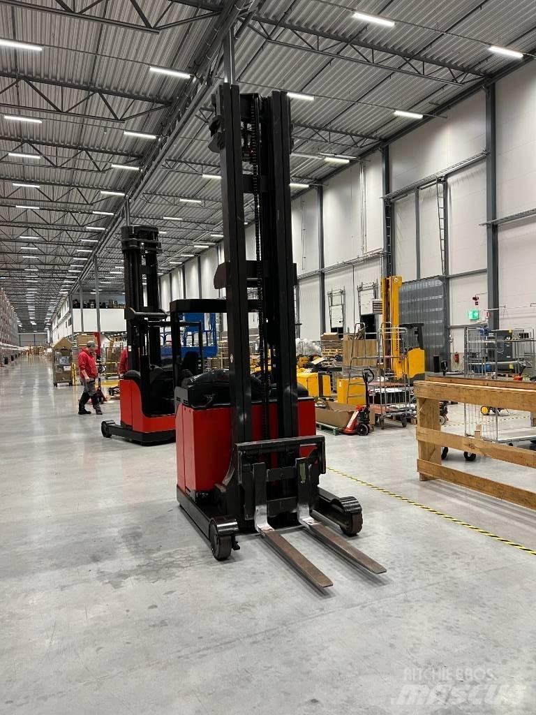 Linde R16S Reach truck