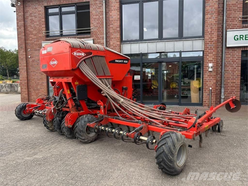 Kuhn Megant 600 Farm machinery