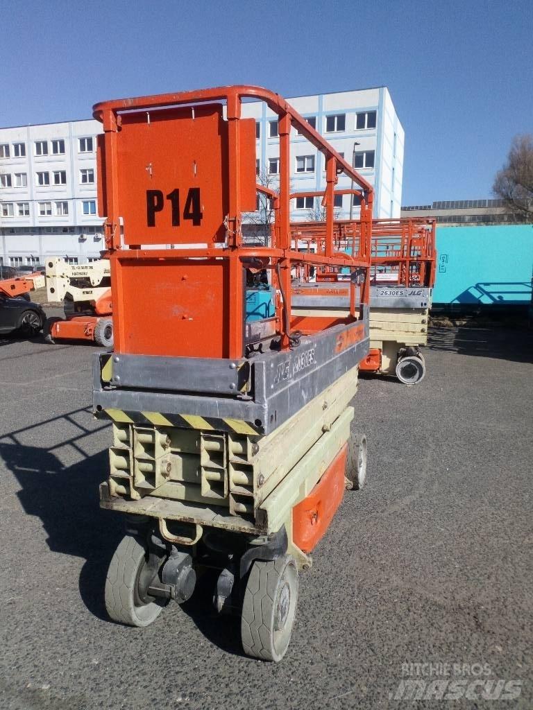 JLG 2030 ES Scissor lifts