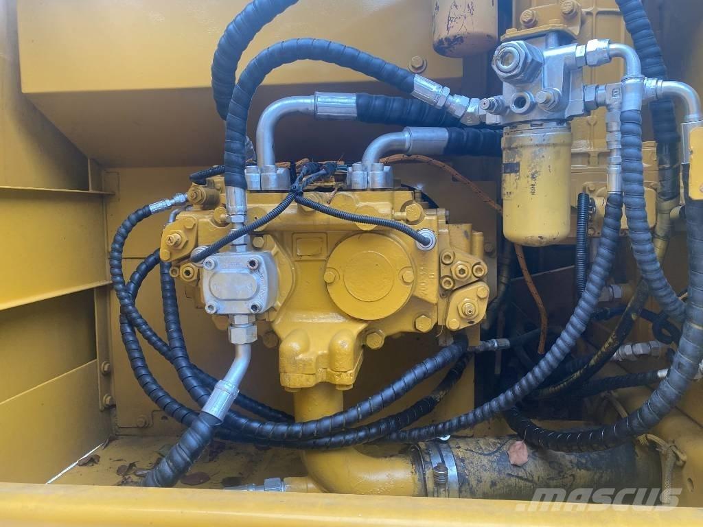 CAT 320 C L Crawler excavators
