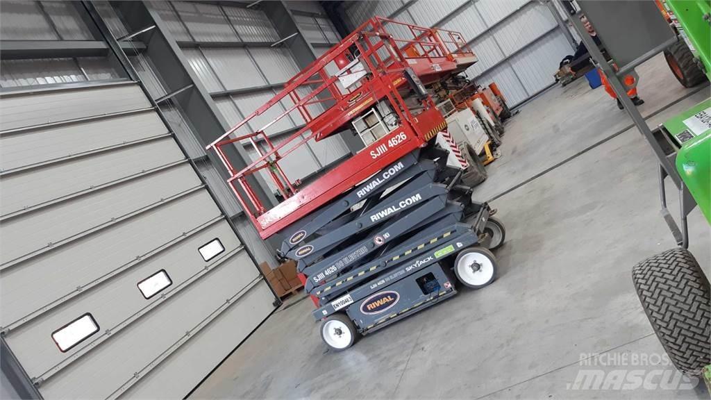 SkyJack SJIII4626 Scissor lifts