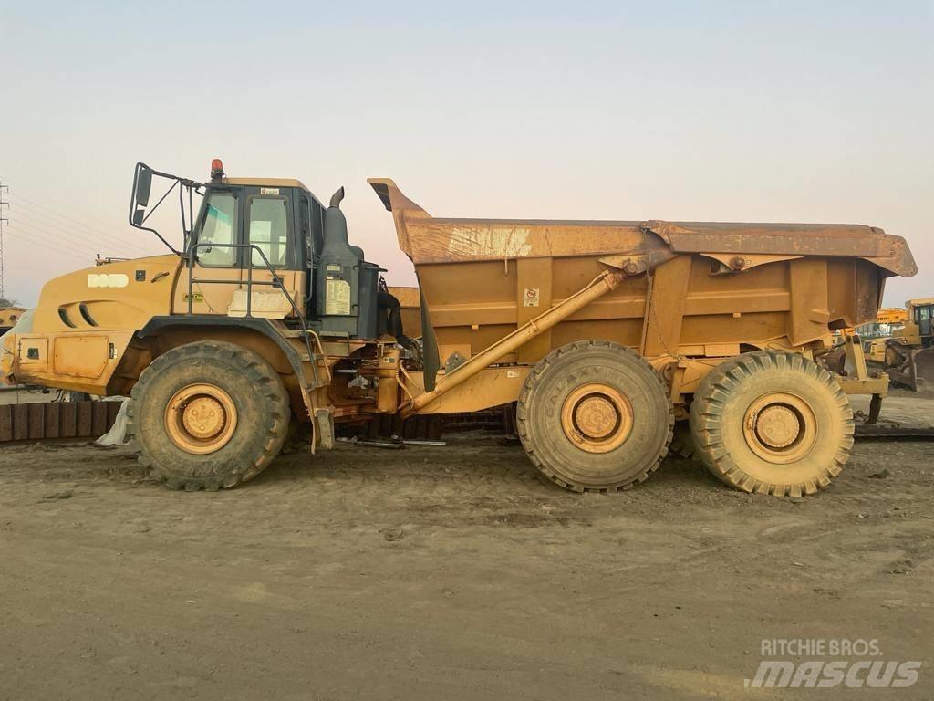Bell D35D Articulated Haulers