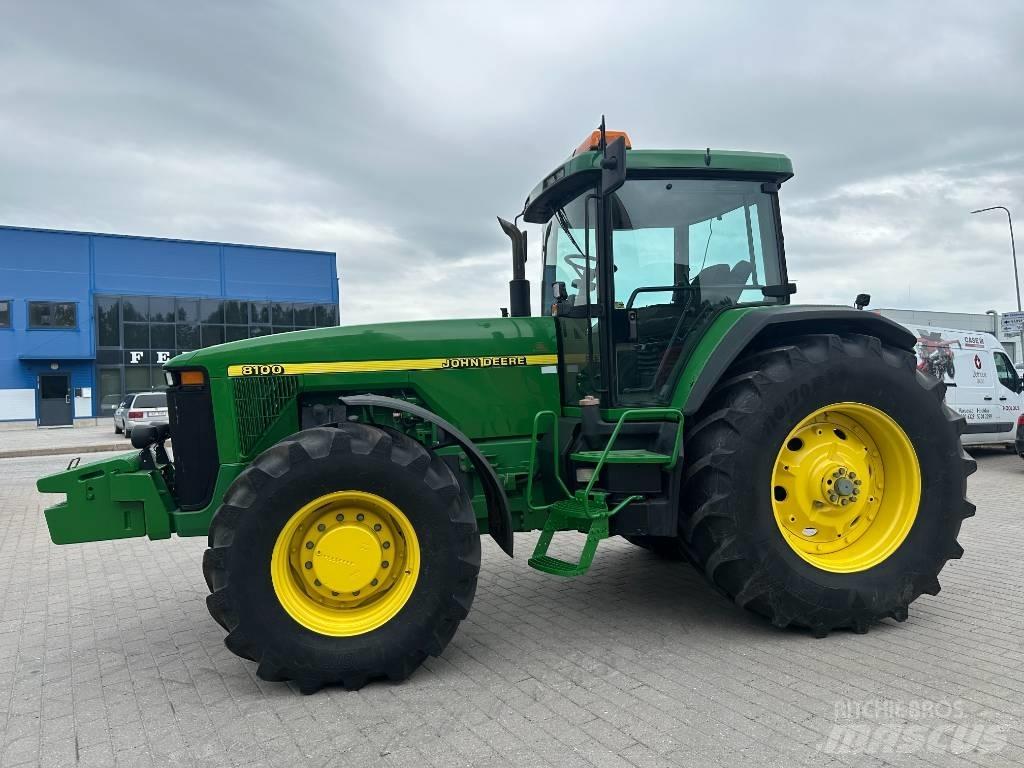 John Deere 8100 Tractors