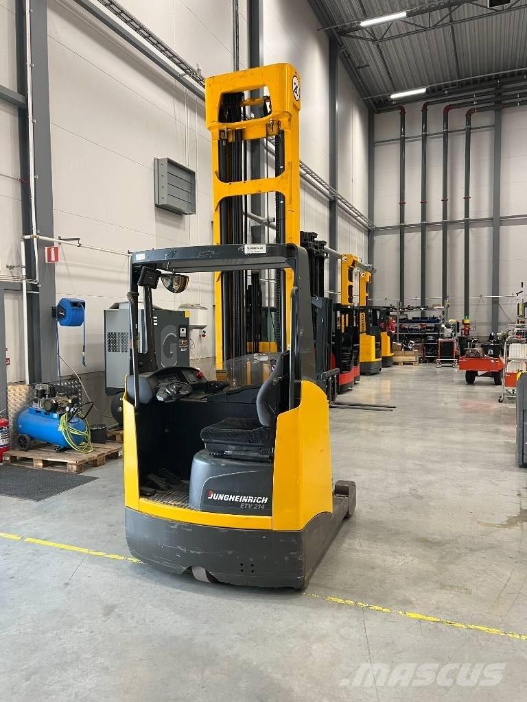 Jungheinrich ETV 214 Reach truck