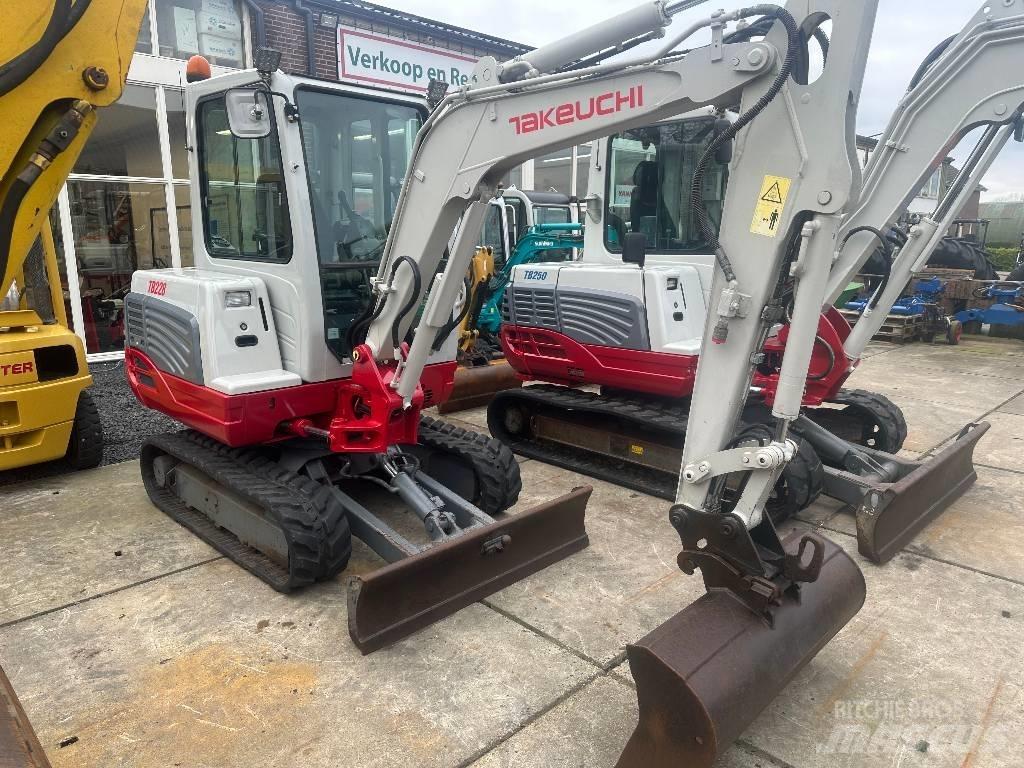 Takeuchi TB228 Mini excavators < 7t (Mini diggers)
