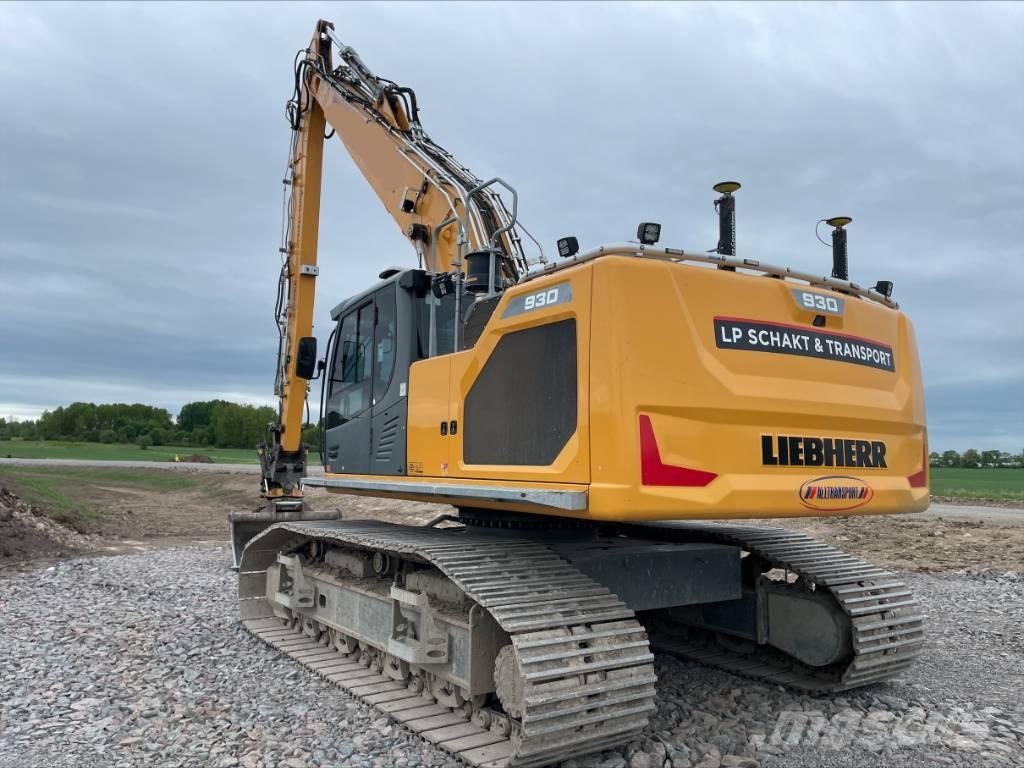 Liebherr R926 Long reach excavators