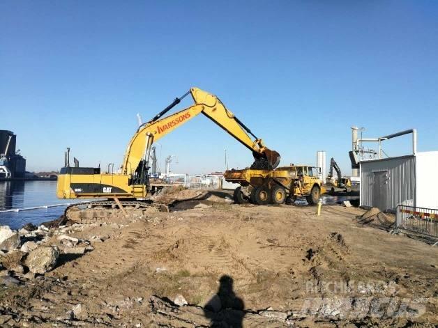 CAT 365C Long reach excavators
