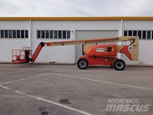 JLG 800 AJ Articulated boom lifts
