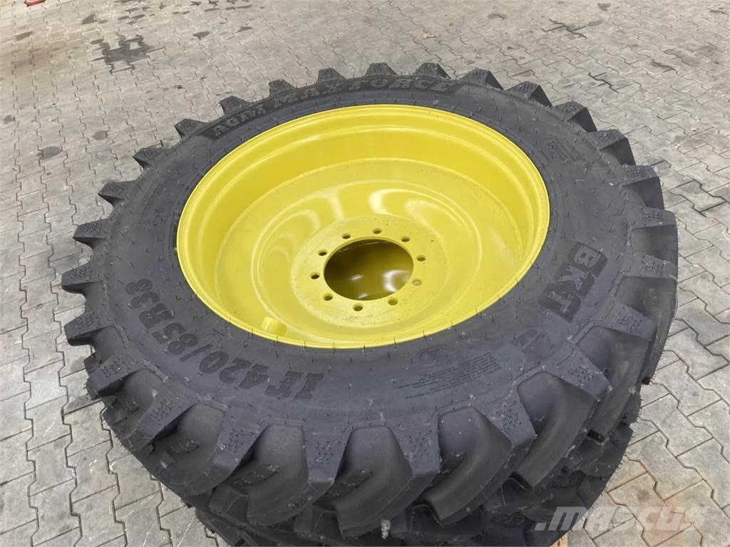 BKT 420/85R38 Tyres, wheels and rims