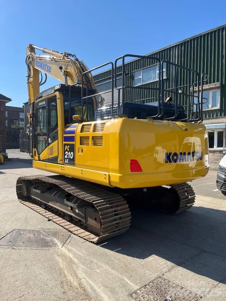 Komatsu PC210LC-11E0 Crawler excavators