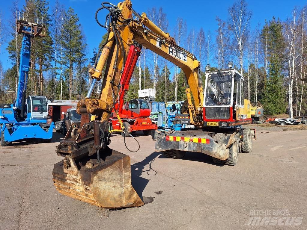 Liebherr A 902 Wheeled excavators