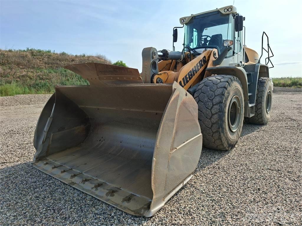 Liebherr L566 4X4 Other