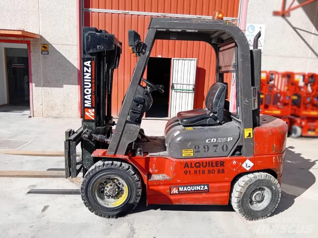 Manitou CD 25 P Diesel trucks