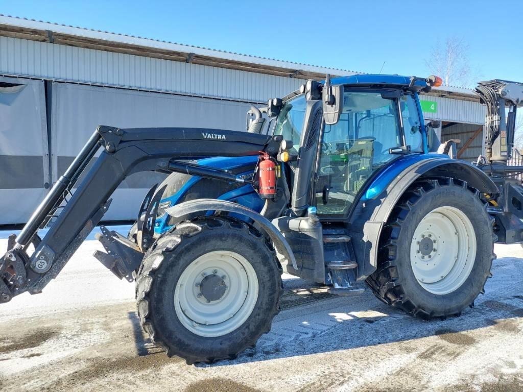 Valtra N 154 Tractors
