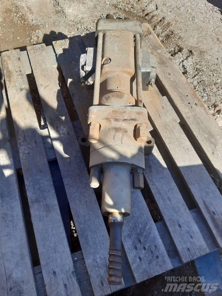 Boart 150 Drilling equipment accessories and spare parts