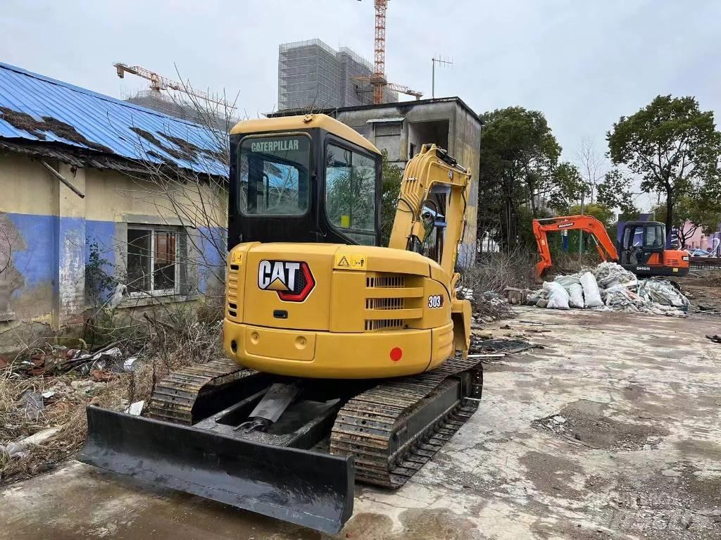 CAT 303c Mini excavators < 7t (Mini diggers)