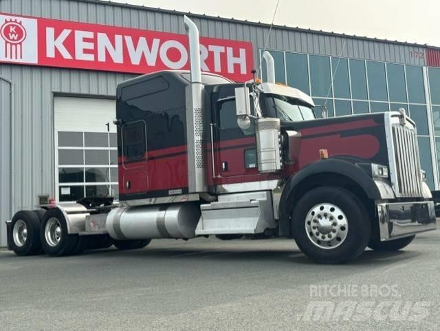 Kenworth W 900 B Prime Movers