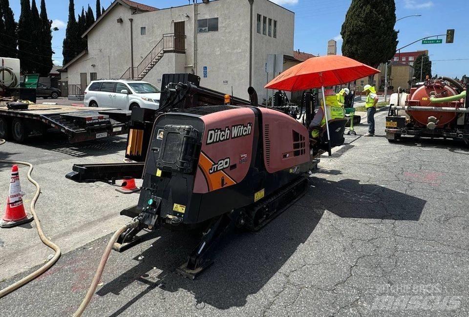 Ditch Witch JT20 Horizontal drilling rigs