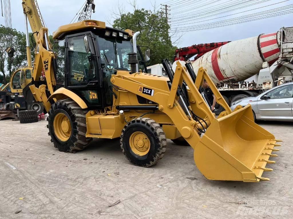 JCB 3 CX Backhoe