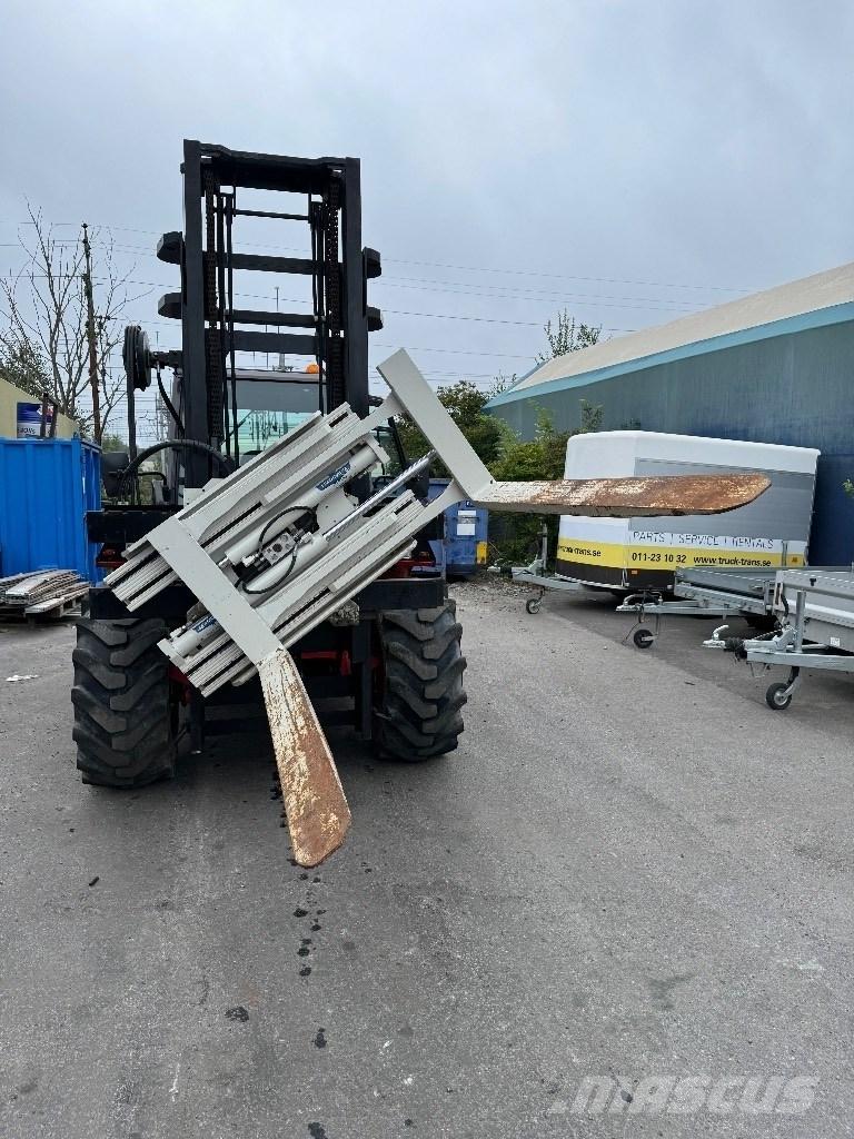 Manitou M40-2 Diesel trucks