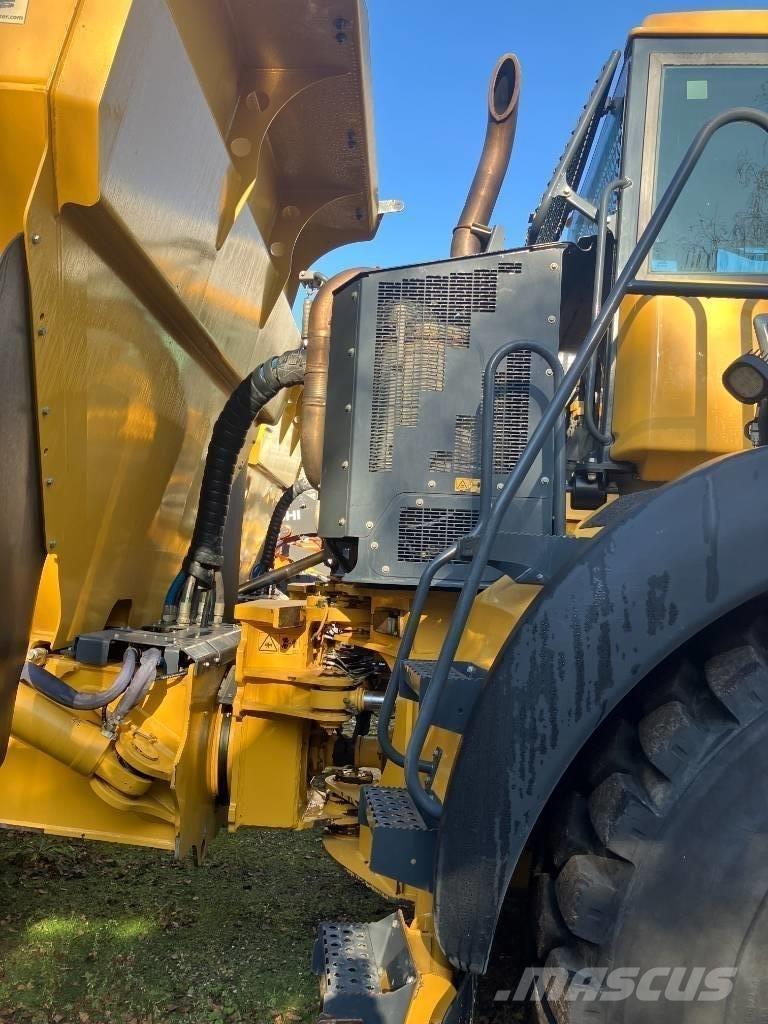Bell B45E 6x6 Articulated Haulers
