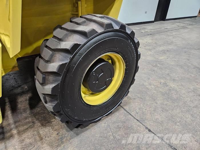 Sellick S80 Rough terrain truck