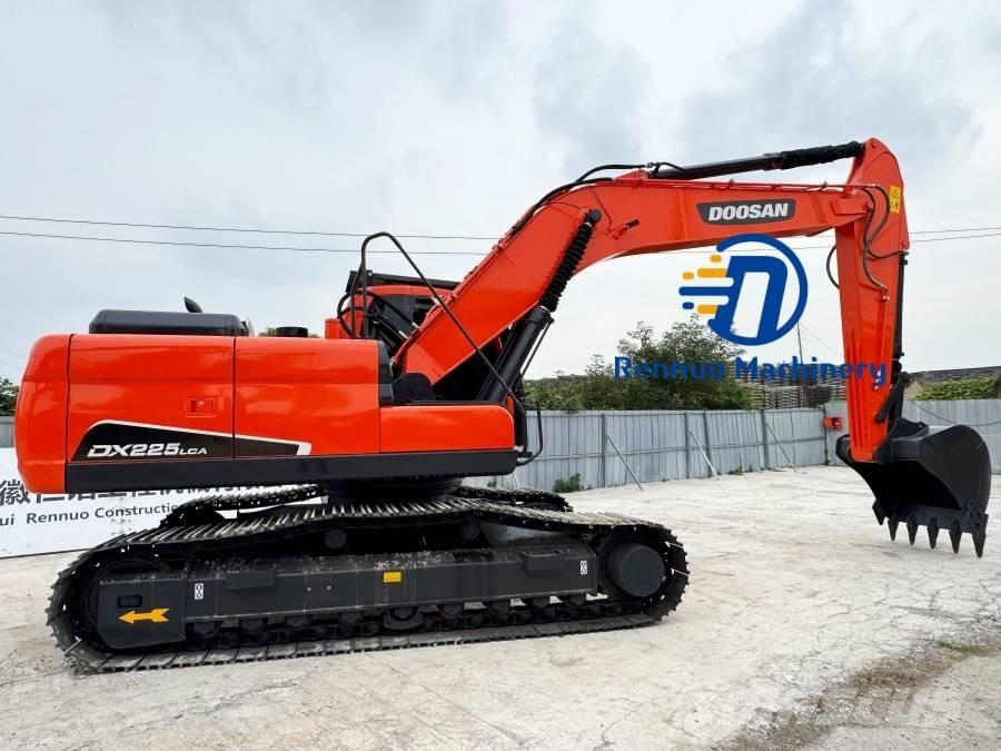 Doosan DX 225 LCA Crawler excavators