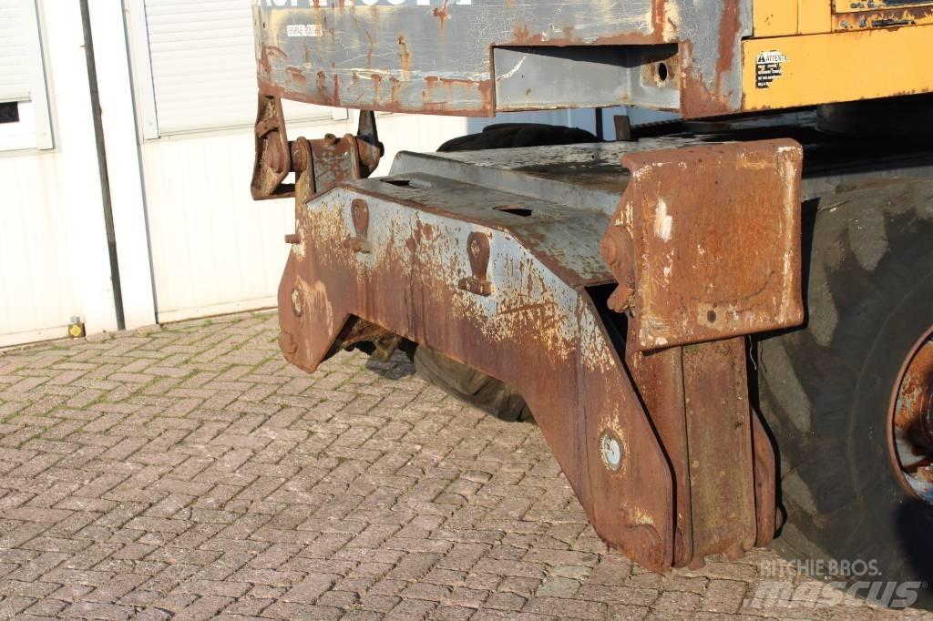 Furukawa W 630 E Wheeled excavators