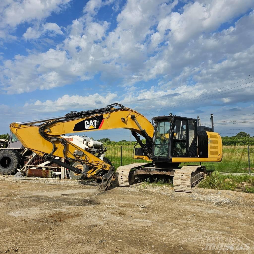 CAT 320 E Crawler excavators