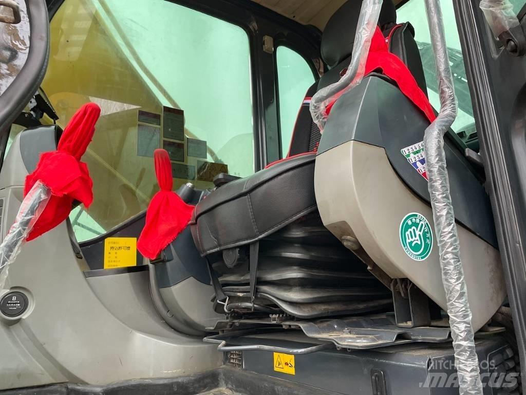 Kobelco SK 250D Crawler excavators