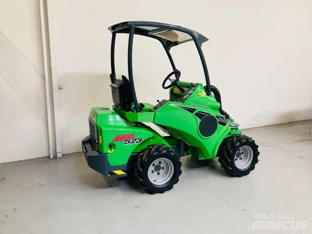 Avant 523 Mini loaders