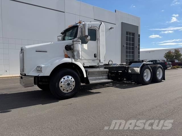 Kenworth T 800 Prime Movers
