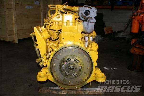 Komatsu SA4D102E Engines