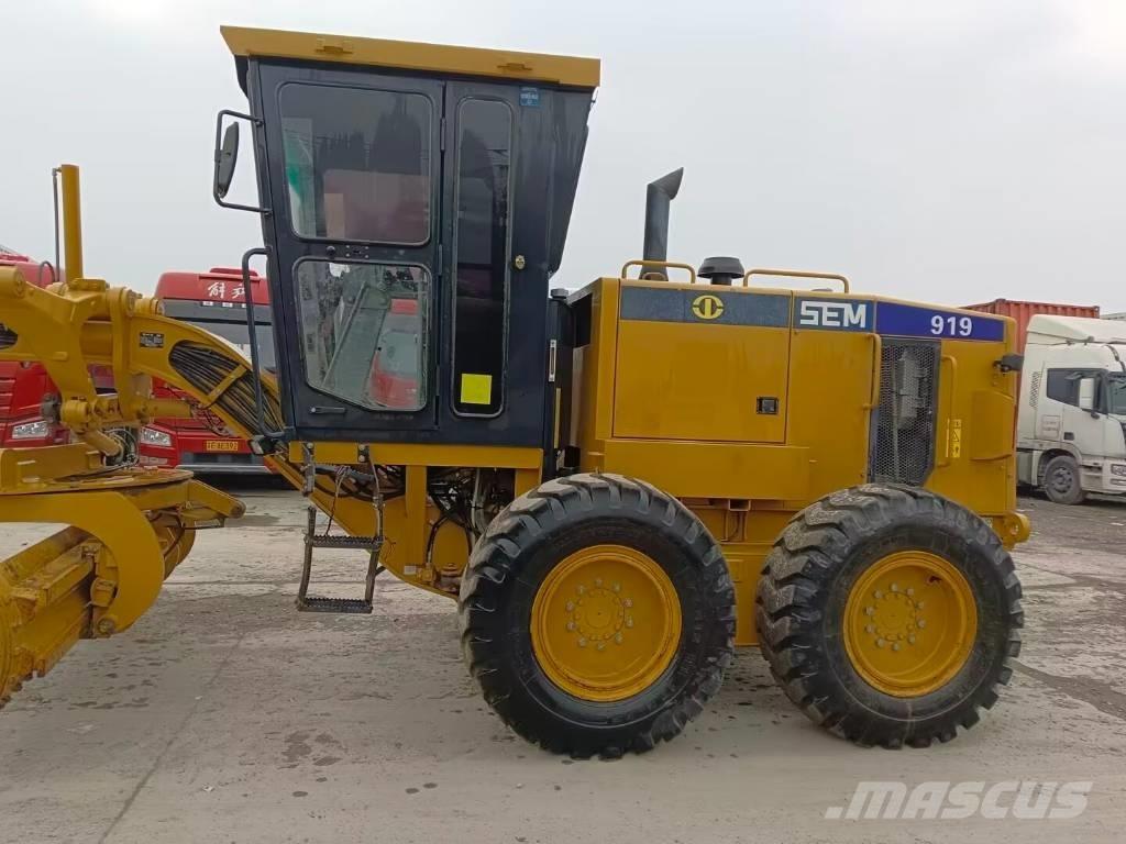 SEM 919 Graders