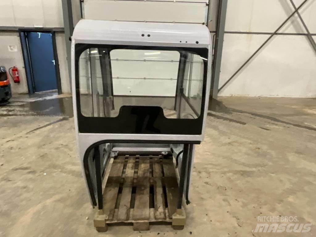 Neuson 2503 / 3503 Cabins and interior
