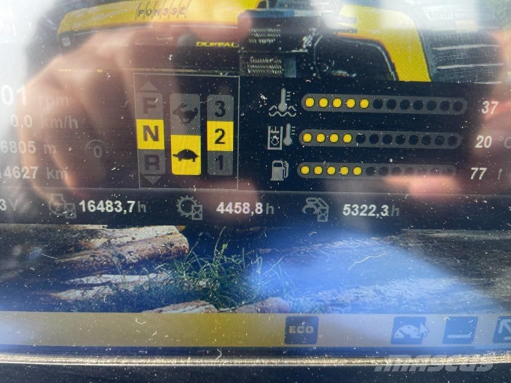 Ponsse Buffalo 8W Forwarders