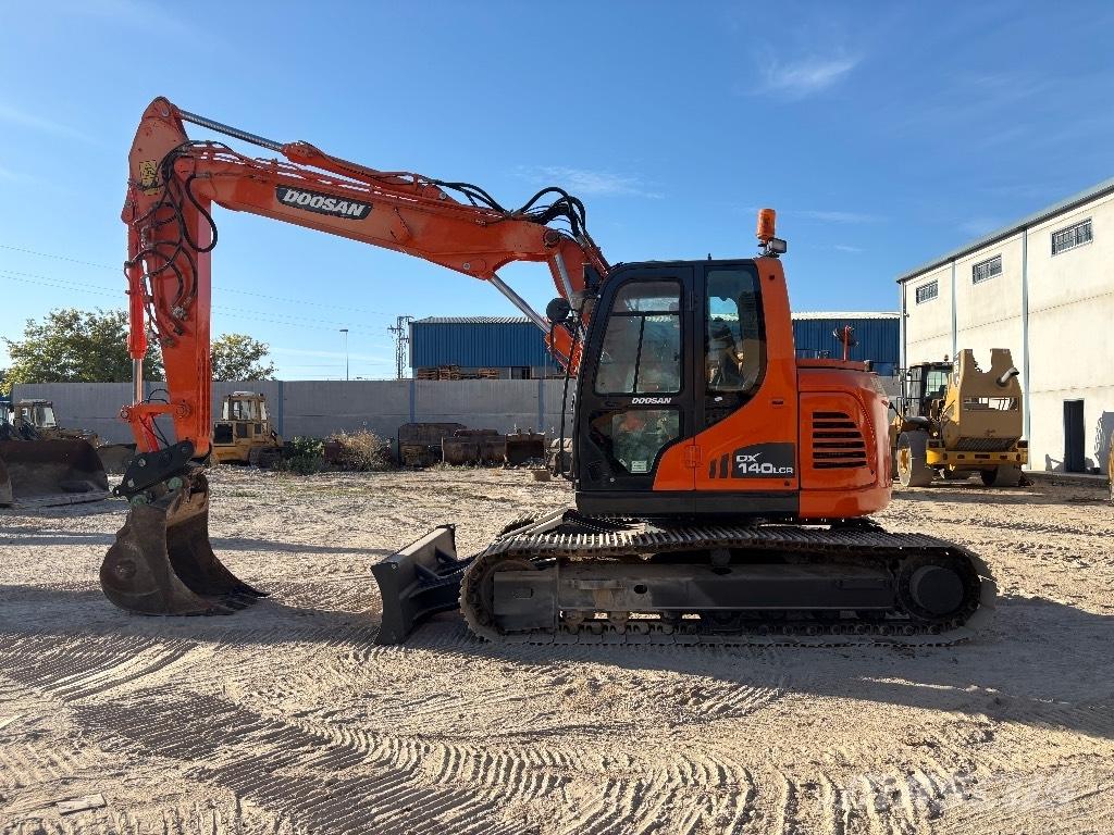 Doosan DX 140 LCR-3 Crawler excavators