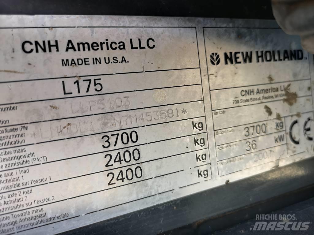 New Holland L 175 Skid steer loaders