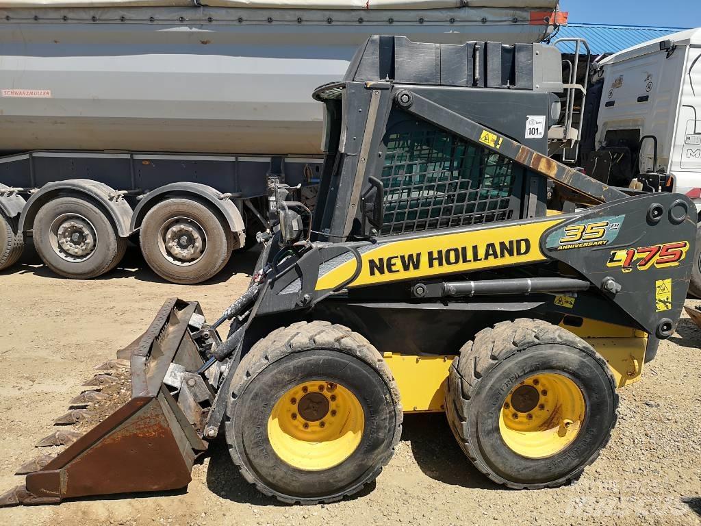 New Holland L 175 Skid steer loaders