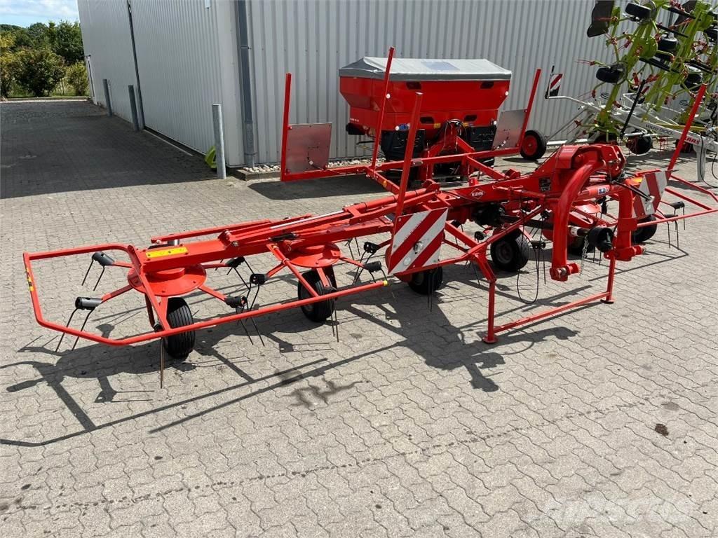 Kuhn GF6502 Rakes and tedders