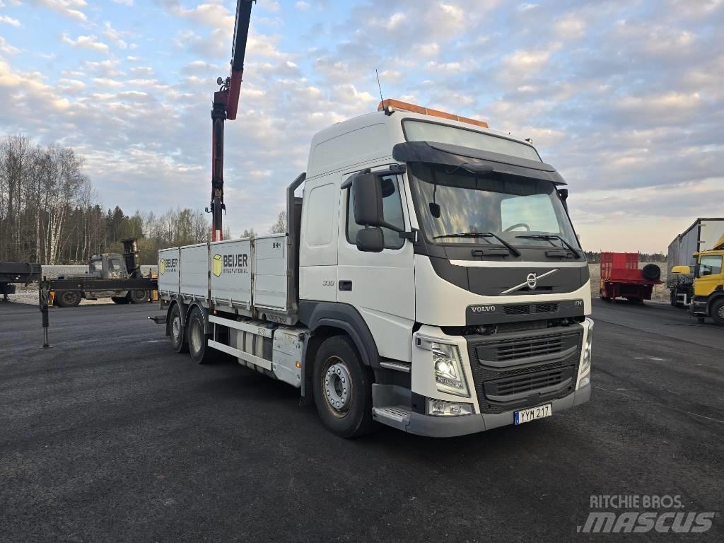 Volvo FM 330 Truck mounted cranes