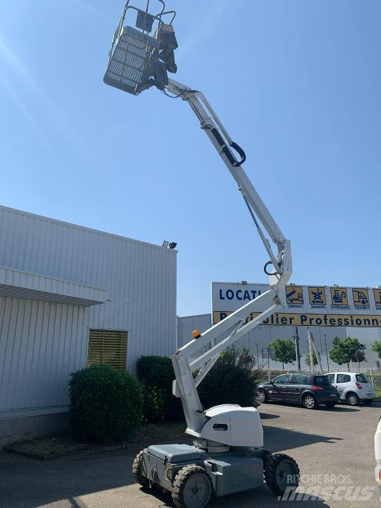 Terex TA33 Articulated boom lifts