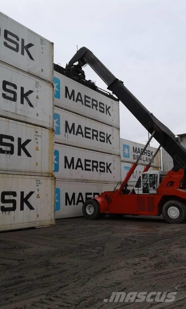  4500 S6 Reach truck
