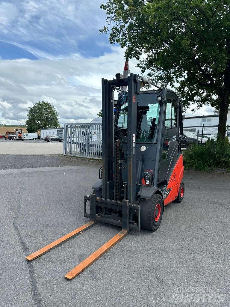 Linde H25T LPG trucks
